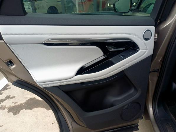 Land Rover Range Rover Evoque II с пробегом 2022 года, цена 4 399 000 рублей, 53000 км, внедорожник, Автокод Объявления