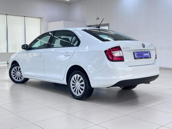 Skoda Rapid I Рестайлинг с пробегом 2019 года, цена 1 380 000 рублей, 87997 км, лифтбек, Автокод Объявления