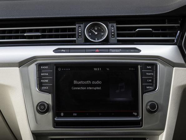 Volkswagen Passat B8 с пробегом 2015 года, цена 1 469 000 рублей, 172785 км, универсал, Автокод Объявления