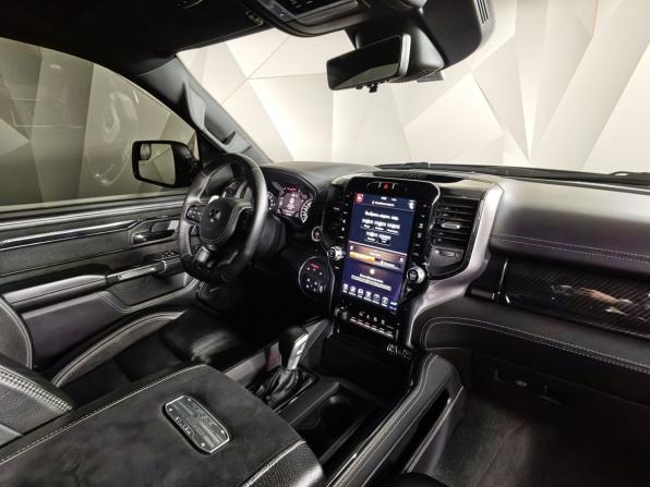 Ram 1500 V с пробегом 2021 года, цена 9 800 000 рублей, 91860 км, offers.body_type.unknown, Автокод Объявления