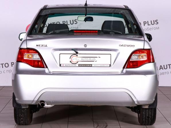 Daewoo Nexia I Рестайлинг с пробегом 2012 года, цена 390 000 рублей, 110000 км, седан, Автокод Объявления