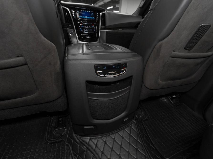 Cadillac Escalade IV Москва  - изображение 15