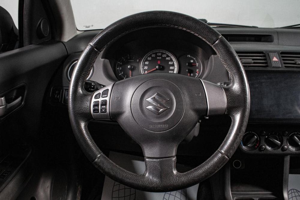 Suzuki Swift III Сургут  - изображение 11
