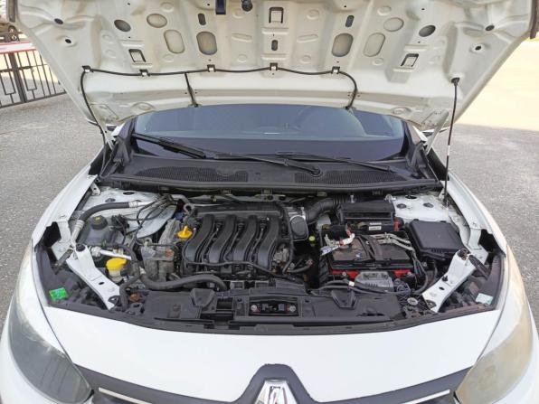 Renault Fluence I Рестайлинг с пробегом 2014 года, цена 660 000 рублей, 172118 км, седан, Автокод Объявления
