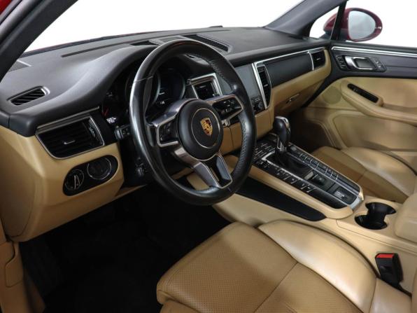 Porsche Macan I Рестайлинг с пробегом 2018 года, цена 3 490 000 рублей, 55255 км, внедорожник, Автокод Объявления