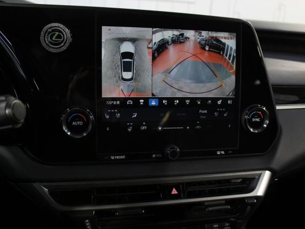 Lexus RX V с пробегом 2025 года, цена 7 800 000 рублей, 10838 км, внедорожник, Автокод Объявления