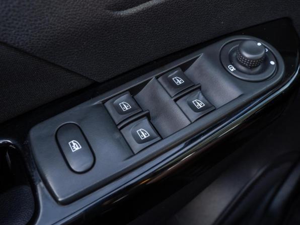 Renault Kaptur I с пробегом 2017 года, цена 1 235 000 рублей, 171515 км, внедорожник, Автокод Объявления