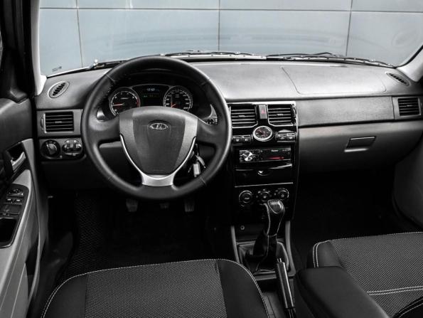 Lada (ВАЗ) Priora I Рестайлинг с пробегом 2013 года, цена 549 000 рублей, 180443 км, хэтчбек, Автокод Объявления