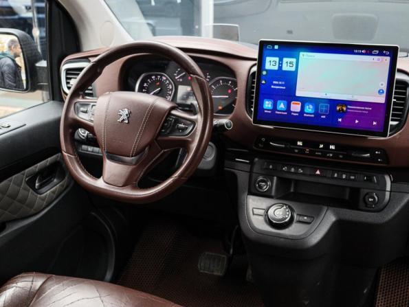 Peugeot Traveller I с пробегом 2018 года, цена 2 690 000 рублей, 180066 км, минивэн, Автокод Объявления