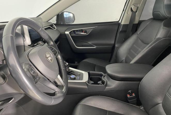 Toyota RAV4 V (XA50) с пробегом 2021 года, цена 3 900 000 рублей, 97071 км, внедорожник, Автокод Объявления