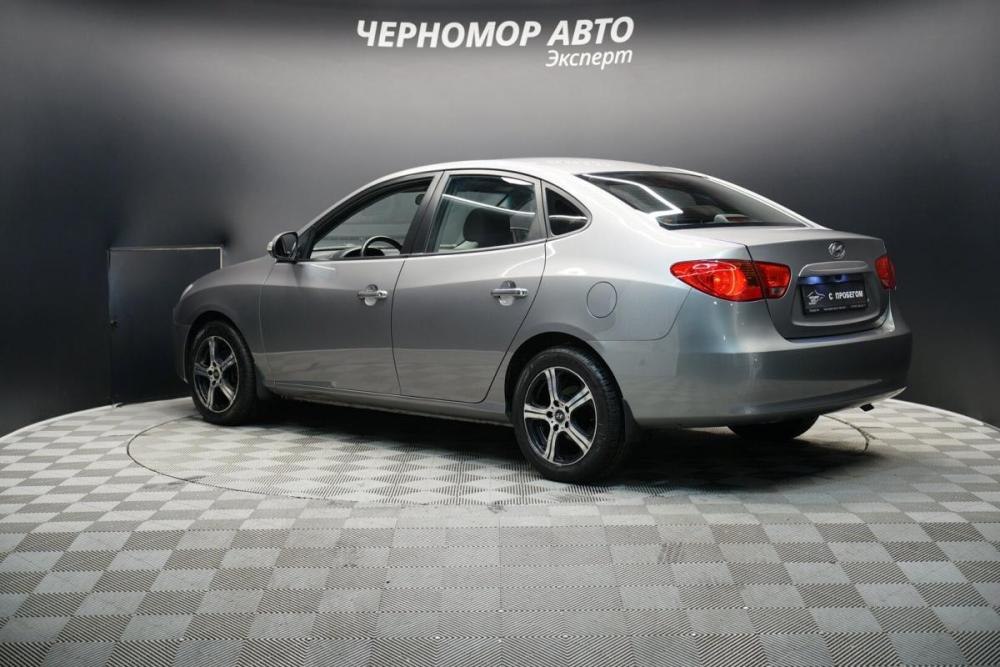 Hyundai Elantra IV (HD) Крым  - изображение 3