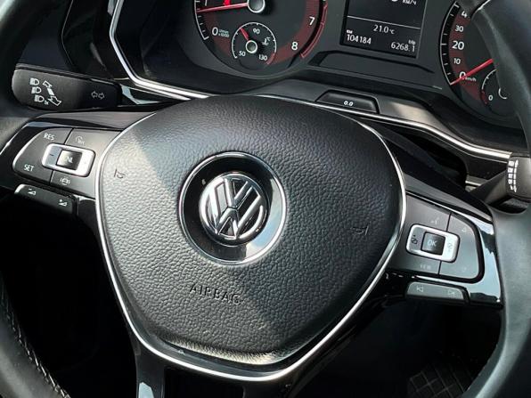 Volkswagen Jetta VII с пробегом 2019 года, цена 1 678 500 рублей, 104184 км, седан, Автокод Объявления