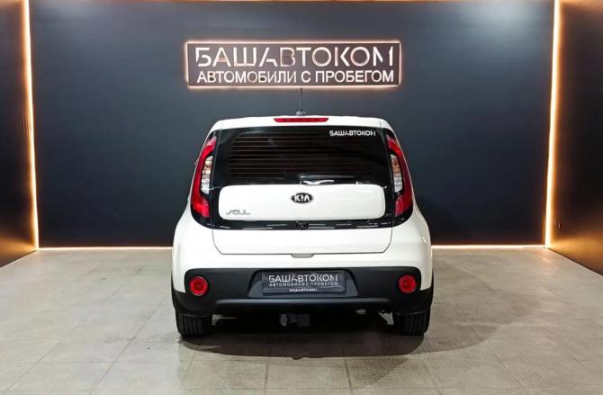 Kia Soul II Рестайлинг с пробегом 2018 года, цена 1 580 000 рублей, 102732 км, хэтчбек, Автокод Объявления