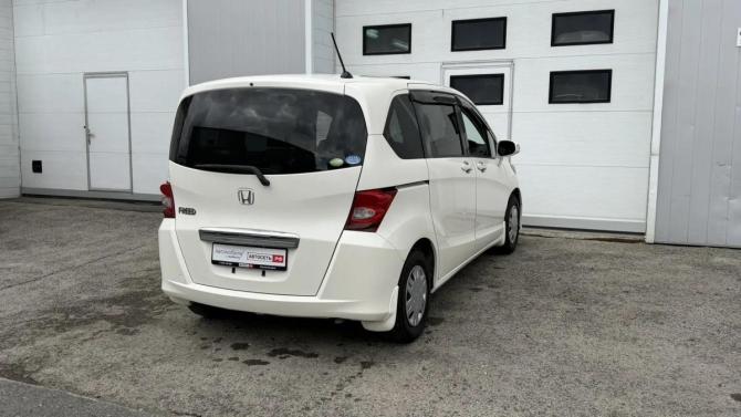 Honda Freed I с пробегом 2009 года, цена 826 600 рублей, 227529 км, компактвэн, Автокод Объявления