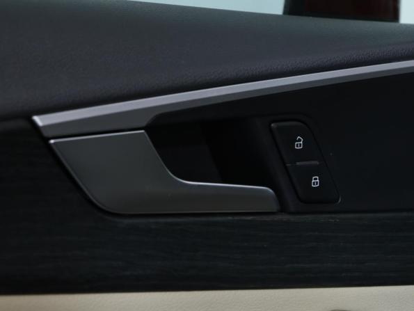Audi A4 V (B9) с пробегом 2016 года, цена 1 850 000 рублей, 189242 км, седан, Автокод Объявления