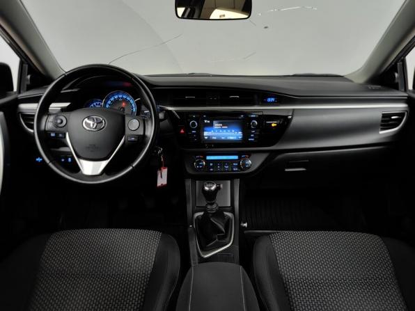 Toyota Corolla XI (E160 E170 E180) с пробегом 2015 года, цена 1 245 000 рублей, 150878 км, седан, Автокод Объявления