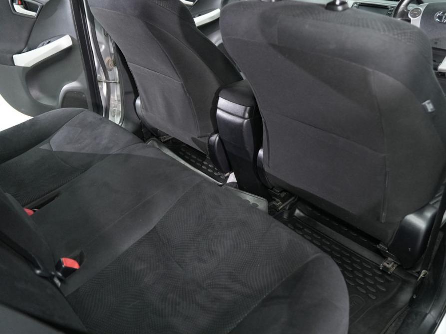 Toyota Prius III Рестайлинг (XW30) Новосибирск  - изображение 19