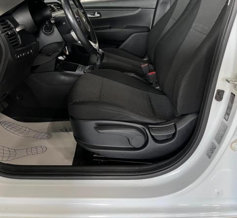 Kia Rio IV с пробегом 2019 года, цена 1 380 000 рублей, 147500 км, хэтчбек, Автокод Объявления