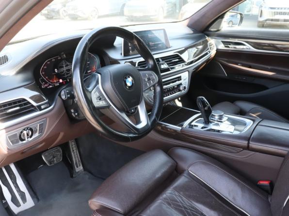 BMW 7 серии VI (G11/G12) Рестайлинг с пробегом 2019 года, цена 4 320 000 рублей, 240058 км, седан, Автокод Объявления