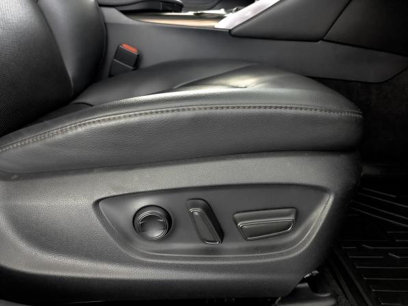 Toyota Camry VIII (XV70) с пробегом 2019 года, цена 3 005 000 рублей, 140087 км, седан, Автокод Объявления