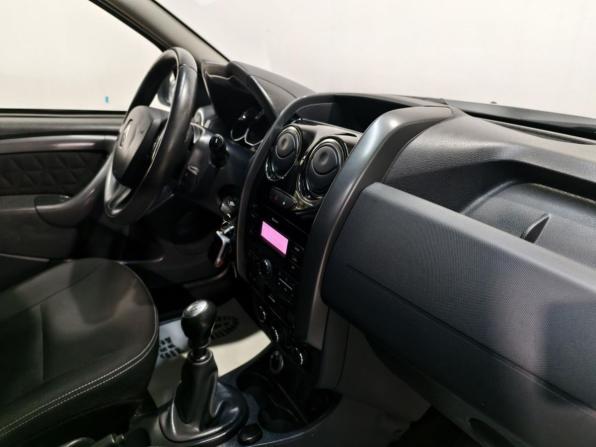 Renault Duster I Рестайлинг с пробегом 2017 года, цена 1 276 000 рублей, 71261 км, внедорожник, Автокод Объявления