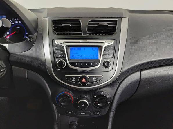 Hyundai Solaris I с пробегом 2013 года, цена 688 700 рублей, 202127 км, седан, Автокод Объявления