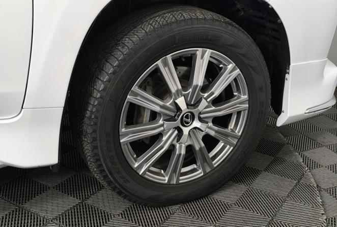 Lexus LX III Рестайлинг 2 с пробегом 2016 года, цена 7 300 000 рублей, 226387 км, внедорожник, Автокод Объявления