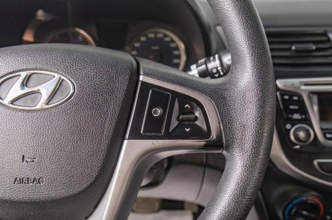 Hyundai Solaris I Рестайлинг с пробегом 2016 года, цена 1 189 000 рублей, 115000 км, седан, Автокод Объявления