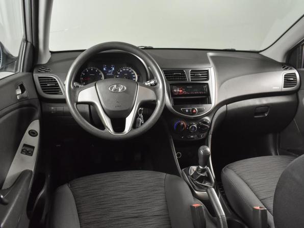 Hyundai Solaris I Рестайлинг с пробегом 2015 года, цена 480 000 рублей, 214797 км, седан, Автокод Объявления