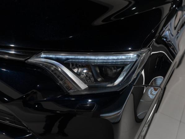 Toyota RAV4 IV (XA40) Рестайлинг с пробегом 2017 года, цена 2 690 000 рублей, 84637 км, внедорожник, Автокод Объявления