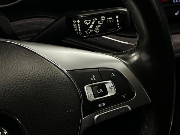 Volkswagen Touareg III с пробегом 2019 года, цена 4 655 000 рублей, 142170 км, внедорожник, Автокод Объявления