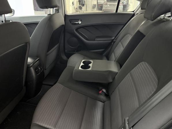 Kia Cerato III Рестайлинг (Classic) с пробегом 2018 года, цена 1 385 000 рублей, 207502 км, седан, Автокод Объявления