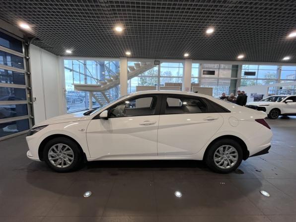 Hyundai Elantra VII (CN7) с пробегом 2022 года, цена 2 020 000 рублей, 107355 км, седан, Автокод Объявления