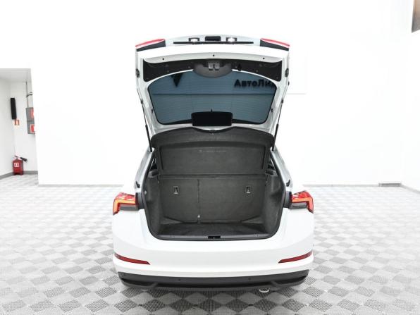 Skoda Rapid II с пробегом 2021 года, цена 759 000 рублей, 52649 км, лифтбек, Автокод Объявления