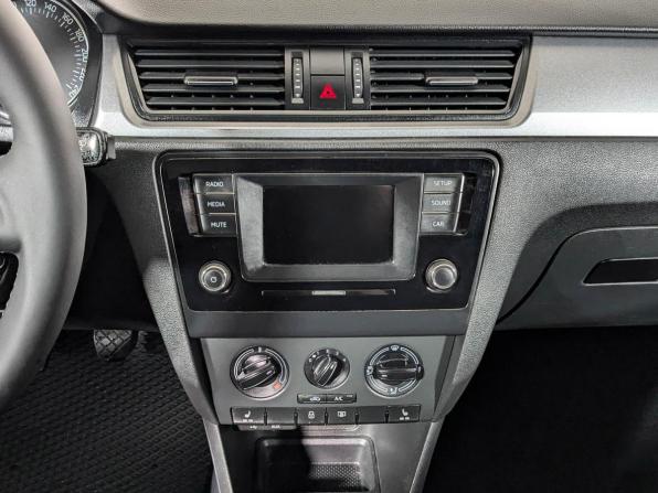 Skoda Rapid I с пробегом 2016 года, цена 699 900 рублей, 260000 км, лифтбек, Автокод Объявления
