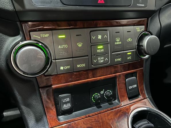 Toyota Highlander II (XU40) Рестайлинг с пробегом 2010 года, цена 1 620 000 рублей, 209500 км, внедорожник, Автокод Объявления