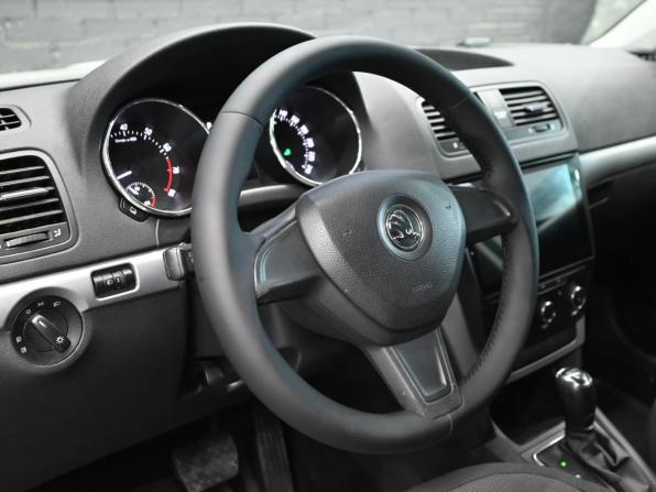 Skoda Yeti I Рестайлинг с пробегом 2014 года, цена 1 580 000 рублей, 96232 км, внедорожник, Автокод Объявления