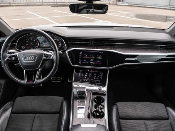 Audi A7 II (4K) с пробегом 2018 года, цена 5 089 000 рублей, 107046 км, лифтбек, Автокод Объявления
