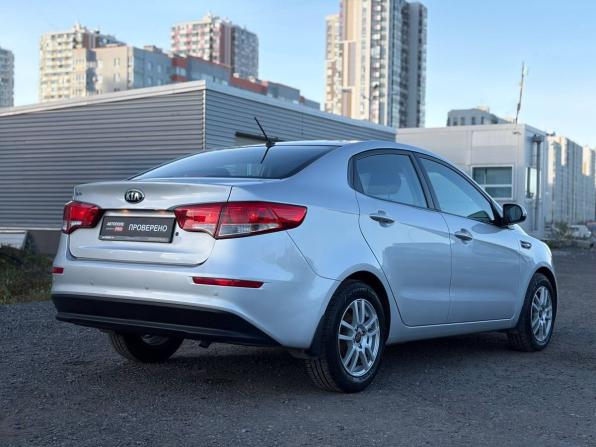 Kia Rio III Рестайлинг с пробегом 2016 года, цена 1 040 000 рублей, 115000 км, седан, Автокод Объявления