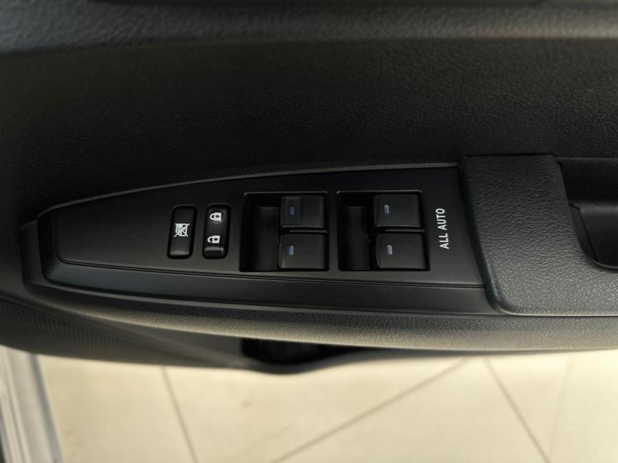 Toyota Corolla XI (E160 E170) Рестайлинг 2 Санкт-Петербург  - изображение 13