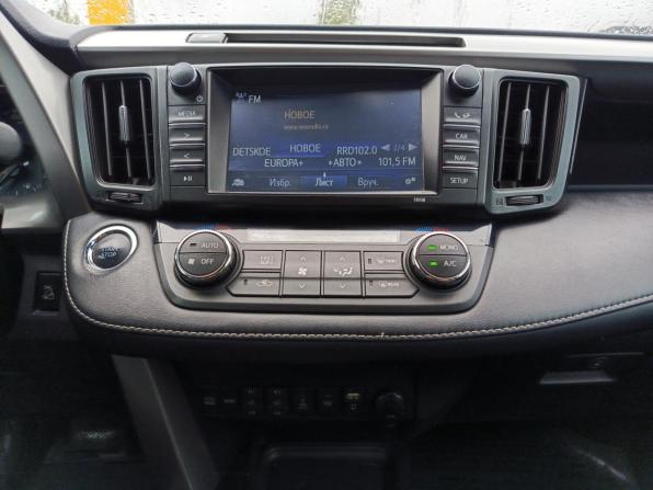Toyota RAV4 IV (XA40) Рестайлинг с пробегом 2017 года, цена 2 290 000 рублей, 209013 км, внедорожник, Автокод Объявления