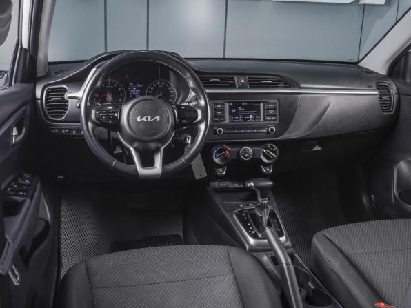 Kia Rio IV Рестайлинг с пробегом 2021 года, цена 1 775 000 рублей, 130851 км, хэтчбек, Автокод Объявления