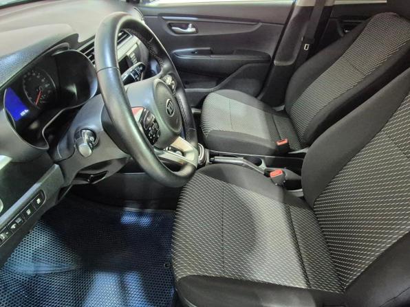 Kia Rio IV с пробегом 2018 года, цена 1 275 000 рублей, 122991 км, седан, Автокод Объявления