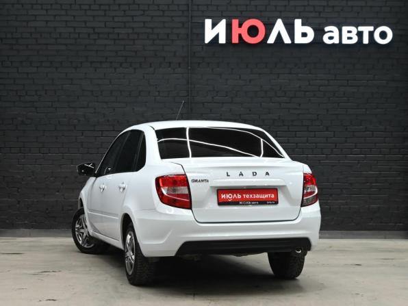 Lada (ВАЗ) Granta I Рестайлинг с пробегом 2024 года, цена 900 000 рублей, 41634 км, седан, Автокод Объявления