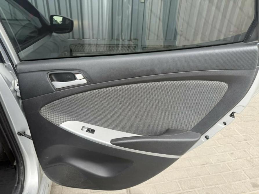 Hyundai Solaris I Ростов-на-Дону  - изображение 19
