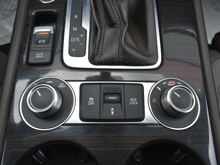 Volkswagen Touareg II Рестайлинг Мурманск  - изображение 18
