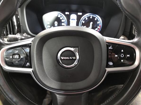 Volvo XC60 II с пробегом 2021 года, цена 3 369 999 рублей, 131146 км, внедорожник, Автокод Объявления