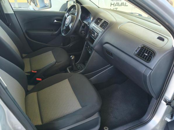 Volkswagen Polo V с пробегом 2015 года, цена 835 000 рублей, 137493 км, седан, Автокод Объявления
