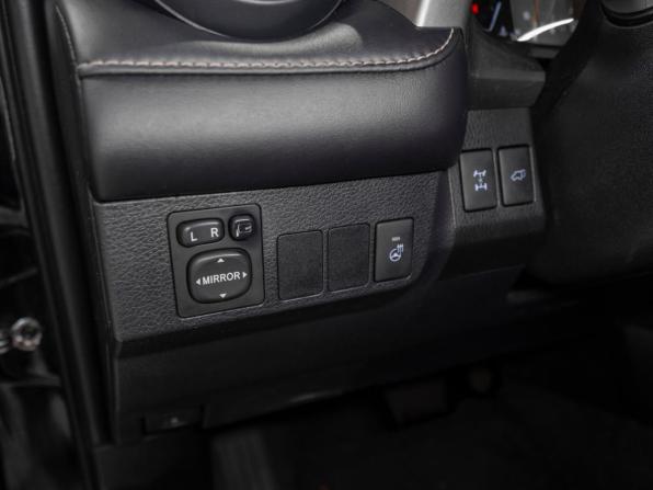 Toyota RAV4 IV (XA40) Рестайлинг с пробегом 2019 года, цена 2 550 000 рублей, 109212 км, внедорожник, Автокод Объявления