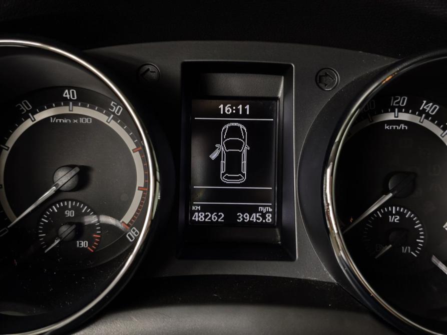 Skoda Yeti I Рестайлинг Москва  - изображение 17